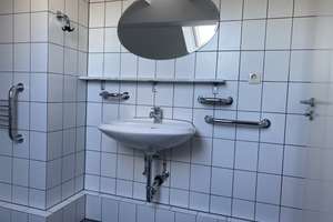 TOP gemütliche 1 ZKDB Wohnung im Dachgeschoß in zentraler, aber ruhiger Lage direkt an der FH – Lerchenfeldstraße 15, 47805 Dießem/Lehmheide, Krefeld – Vorschaubild 9