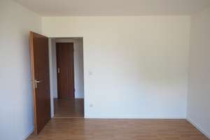 2 Zimmer in Birkenfeld: Raum für Ihren Alltag – 55765 Birkenfeld – Vorschaubild 8