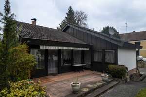 Ihr Familientraum mit vielen Möglichkeiten - freistehendes Einfamilienhaus im Herzen von Altenfurt – Die vollständige Adresse der Immobilie erhältst du vom Anbieter., 90475 Altenfurt, Moorenbrunn, Nürnberg – Vorschaubild 1
