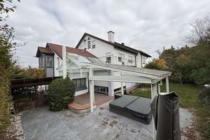 KNIPFER`S IMMOBILIENSCHÄTZE - TOP- Lage - DHH mit Anbau für Büro/Einliegerwohnung u. Außen-Whirlpool – Die vollständige Adresse der Immobilie erhältst du vom Anbieter., 86420 Diedorf – Vorschaubild 1