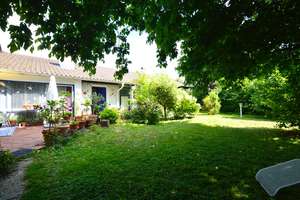Individuelle Doppelhaushälfte mit Wintergarten, Doppelgarage und großem Garten in ruhiger Lage – Die vollständige Adresse der Immobilie erhältst du vom Anbieter., 84389 Postmünster – Vorschaubild 2