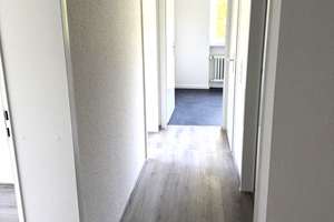 Renoviert. Bezugsfertig. Ihr Zuhause. / Renovated. Move-in ready. Your new home. – Schleswiger Straße 4, 58089 Vorhalle, Hagen – Vorschaubild 5