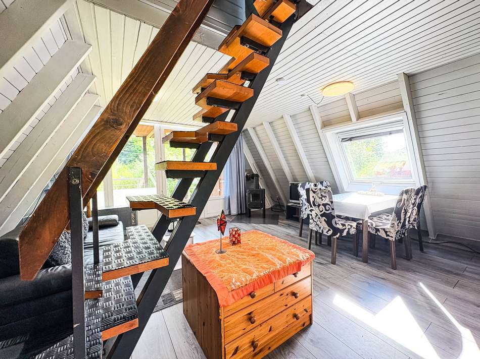 Teppenaufgang ins OG