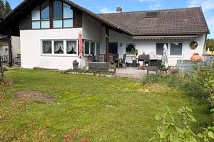 ++ Wohnen mit Wohlfühlfaktor – Schönes Einfamilienhaus in Waldkraiburg ++ – Tulpenstraße 19, 84478 Waldkraiburg – Vorschaubild 3