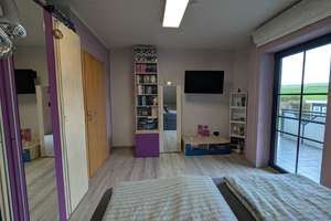 -Maklerfrei- Top gepflegtes, komfortables Familienhaus mit nachhaltiger Technik und Traumgarten – Die vollständige Adresse der Immobilie erhältst du vom Anbieter., 95497 Goldkronach – Vorschaubild 19