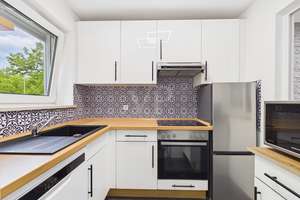 Helle, lichtdurchflutete 2 ZKB Wohnung mit Wintergarten, IN-West nahe Klinikum – Die vollständige Adresse der Immobilie erhältst du vom Anbieter., 85049 Friedrichshofen-Hollerstauden, Ingolstadt – Vorschaubild 4