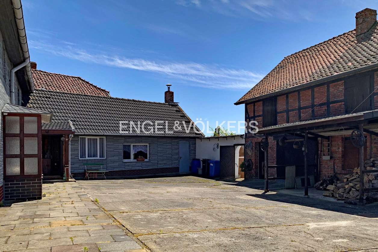 Großes Bauernhaus mit separater Werkstatt, Helmstedt Kreis – Bild 4