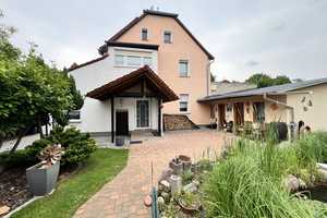 Großes Einfamilienhaus mit zweitem Wohnhaus, Bungalow und großem Grundstück nahe Tesla in Grünheide – Oder-Spree (Kreis) – Vorschaubild 2