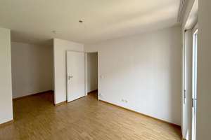  - Wohnen in den Pariser Höfen - 2 Zimmer-Wohnung mit Ankleide und Balkon  – Die vollständige Adresse der Immobilie erhältst du vom Anbieter., 70173 Europaviertel, Stuttgart – Vorschaubild 2