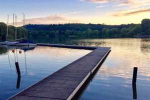 Vollständig renovierte 2-Zimmer-Wohnung mit Südbalkon tollem Ausblick direkt am See in Stuttgart