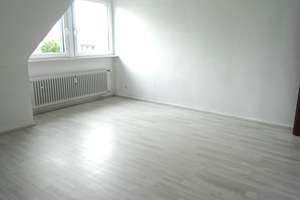 Helle, 3-Zimmer-Dachgeschosswohnung in Langenfeld , von privat zu vermieten – Die vollständige Adresse der Immobilie erhältst du vom Anbieter., 40764 Langenfeld (Rheinland) – Vorschaubild 7