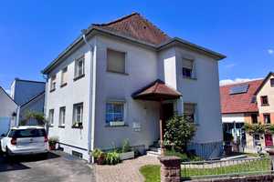 Charmantes Zweifamilienhaus mit flexibler Nutzung im Ortskern von Weil im Schönbuch – Böblingen (Kreis) – Vorschaubild 1