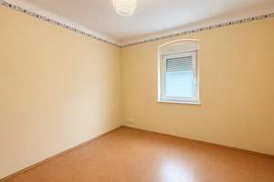 6 Zimmer! Charmantes Einfamilienhaus mit Dachterrasse und viel Platz für die ganze Familie in Leuben – Die vollständige Adresse der Immobilie erhältst du vom Anbieter., 1259 Großzschachwitz, Dresden – Vorschaubild 8