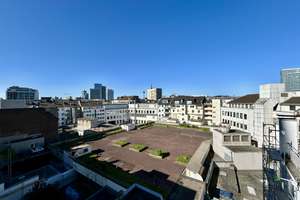 Stadtleben trifft Wohnqualität – 4 Zimmer, Kamin und drei Balkone – Oststraße 37, 40211 Stadtmitte, Düsseldorf – Vorschaubild 9