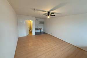 Charmantes Apartment in zentraler Lage mitten in einem Einkaufsparadies  – Die vollständige Adresse der Immobilie erhältst du vom Anbieter., 80993 Alt-Moosach, München – Vorschaubild 4