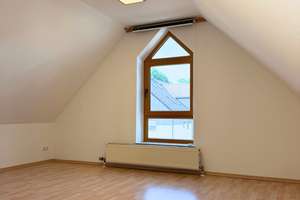 Bezugsfreie Maisonette-Wohnung mit Süd-West-Balkon in familienfreundlicher Lage von Chemnitz – Die vollständige Adresse der Immobilie erhältst du vom Anbieter., 9224 Mittelbach, Chemnitz – Vorschaubild 5