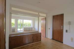 Helle, bezugsfreie 3-Zimmer-Erdgeschosswohnung mit Loggia und Garage in Aachen Beverau! – Adenauerallee 143-145, 52066 Beverau, Aachen – Vorschaubild 2