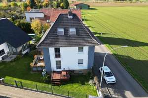 Ein- oder Zweifamilienhaus am Feldrand 
in Karben-Großkarben! – Die vollständige Adresse der Immobilie erhältst du vom Anbieter., 61184 Karben – Vorschaubild 1