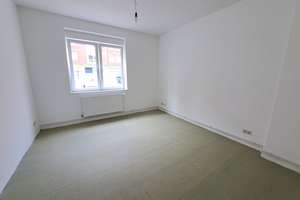 Modernisierte 2-Zimmer-Wohnung mit Terrasse in Bremerhaven-Geestemünde! – Elsässer Straße 18, 27570 Geestendorf, Bremerhaven – Vorschaubild 3