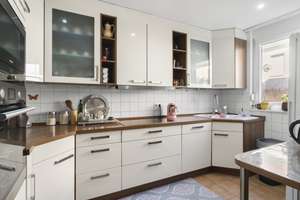 Modernes Familienidyll in Offenbach: 5 Zimmer, Garten & Top-Energiebilanz in Bahnhofsnähe – 63069 Friedrichsweiher, Offenbach am Main – Vorschaubild 3