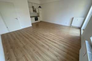 Moderner Grundriss mit Wohnküche, Einbauküche und Balkon – Vorwerker Str. 107, 23554 Sankt Lorenz Nord, Lübeck – Vorschaubild 2