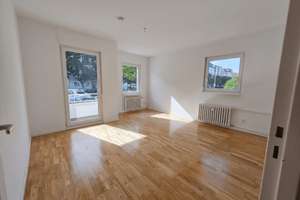 Gepflegte 2,5-Zimmer-Eigentumswohnung mit Balkon in Berlin-Wilmersdorf