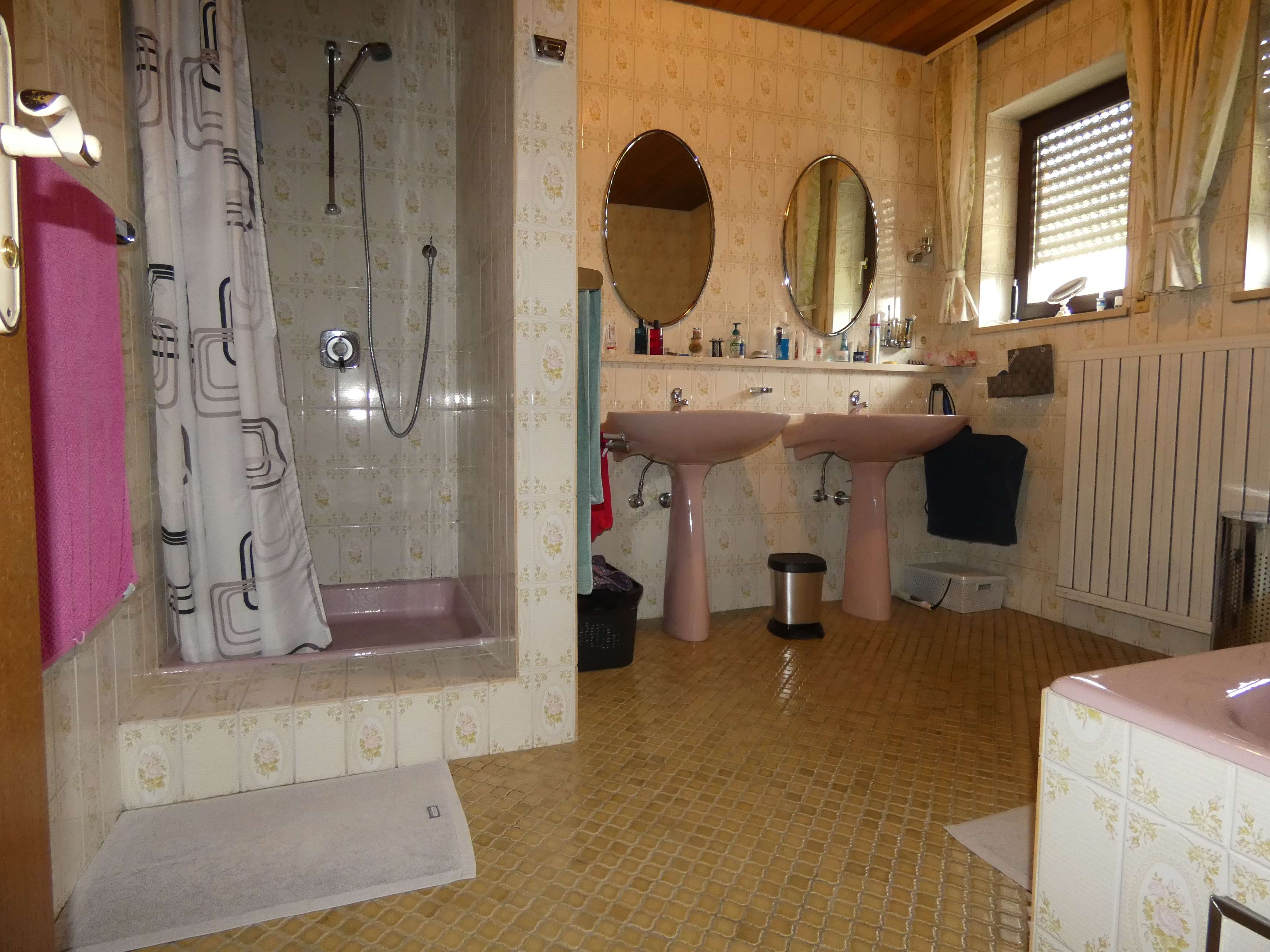 Immobilie in Kühbach - Ganz viel Platz - solides 2-3 Familienhaus in Kühbach zuverkaufen - Bild 9