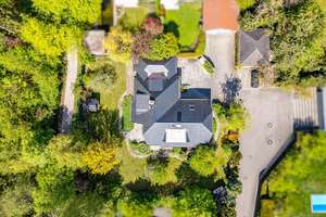 Stilvolles Familiendomizil mit idyllischem Garten und Anliegerwohnung in bester Gräfelfinger Lage – Die vollständige Adresse der Immobilie erhältst du vom Anbieter., 82166 Gräfelfing – Vorschaubild 12
