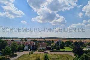 NEU * 3-Zimmer-MAISONETTE. gr. BALKON. LAMINAT. amerikan. Küche. TGLB. WANNE. GÄSTE-BAD. TG & SP