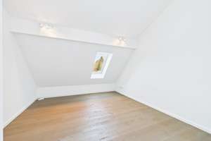 Traumwohnung in idyllischer, bester Lage:
Ihre exklusive Dachgeschoss-Wohlfühloase am Waldrand – 81827 Waldtrudering, München – Vorschaubild 30