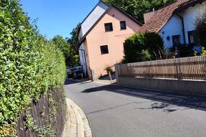Familienfreundliches Stadthaus mit Garten & Terrasse – Südlage, 5 Zi. in Amberg (ab 02/2026) – Die vollständige Adresse der Immobilie erhältst du vom Anbieter., 92224 Kernstadt, Amberg – Vorschaubild 1