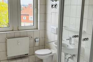 Blick ins Grüne: Ruhige 2-Zimmer-Wohnung mit Balkon – Ringlerstraße 11, 85057 Nordwest, Ingolstadt – Vorschaubild 6