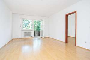 MAIER - 2 Zimmer-WHG mit großem Westbalkon, Aufzug, EBK und TG-Einzelstellplatz