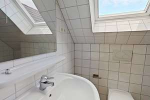 KEIN HITZE-, ABER 2 NKM FREI: Besonders geschnittene 2-Zimmer-Dachgeschosswohnung mit Badewanne – Riedestraße 2, 38102 Viewegsgarten-Bebelhof, Braunschweig – Vorschaubild 13
