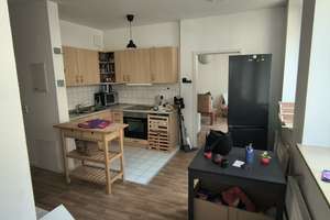 Gemütliche 2,5 Zimmerwohnung in zentraler Lage mit Tiefgaragenstellplatz – Schwabstraße 33A, 70197 Rotebühl, Stuttgart – Vorschaubild 3