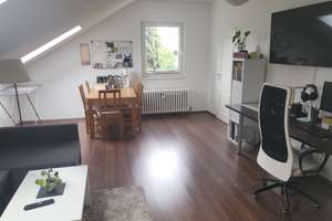 Singlewohnung im 1. OG in Alt-Marienfelde mit kleinem Gartenanteil