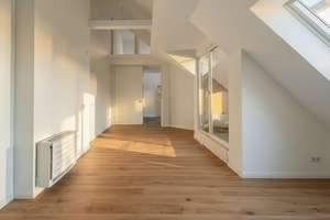 Wohnen über den Dächern: Modernes Penthouse nahe Reuterkiez