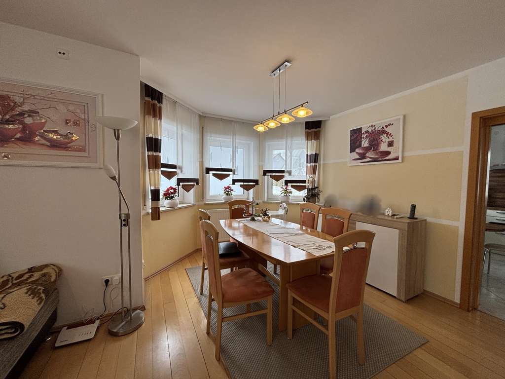 Immobilie in Alteglofsheim - Großzügiges, gepflegtes EFH in ruhiger Lage von Alteglofsheim - Bild 4