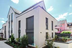 Traumhafte, helle 3,5-Zimmer Wohnung mit sonnigem Balkon wartet auf Sie! – Hirschstraße 40/2, 74078 Neckargartach, Heilbronn – Vorschaubild 4