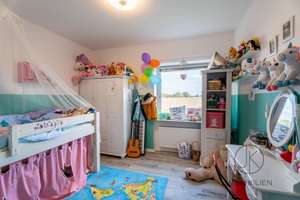 ***Großzügiges Zuhause mit 6 Schlafzimmern, großem Garten und zwei Garagen in Südweyhe – Die vollständige Adresse der Immobilie erhältst du vom Anbieter., 28844 Weyhe – Vorschaubild 5