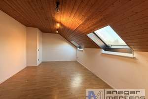 (D)EIN neues Zuhause in MG-Hardterbroich
Gemütliche & hochwertige 2-Zimmer-Dachgeschosswohnung – Benderstr. 15, 41065 Hardterbroich-Pesch, Mönchengladbach – Vorschaubild 7