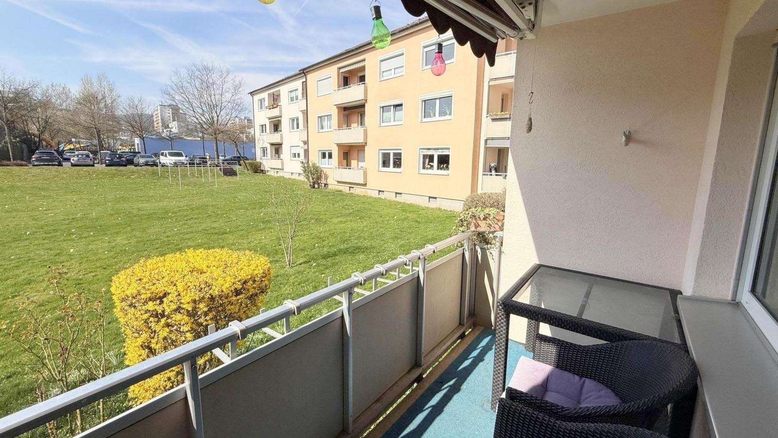 3-Zimmer mit Loggia und Potenzial, Hochtaunuskreis – Bild 2