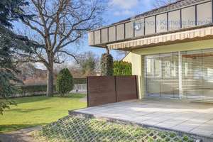 Hochwertig modernisierter Bungalow mit großem Grundstück, Doppelgarage & Ausbaureserve – Die vollständige Adresse der Immobilie erhältst du vom Anbieter., 90427 Großgründlach, Nürnberg – Vorschaubild 2