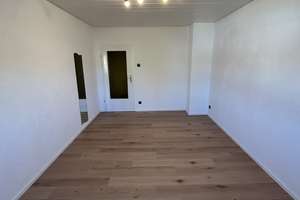 Frisch renovierte 2-Zimmer Wohnung mit Küche – Schwetzinger Straße 126, 68165 Schwetzingerstadt/Oststadt, Mannheim – Vorschaubild 1