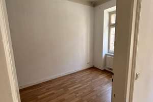 Helle Erdgeschoss Wohnung: 2,5-Zimmer  in Nürnberg St. Peter – Die vollständige Adresse der Immobilie erhältst du vom Anbieter., 90478 Glockenhof, Nürnberg – Vorschaubild 3