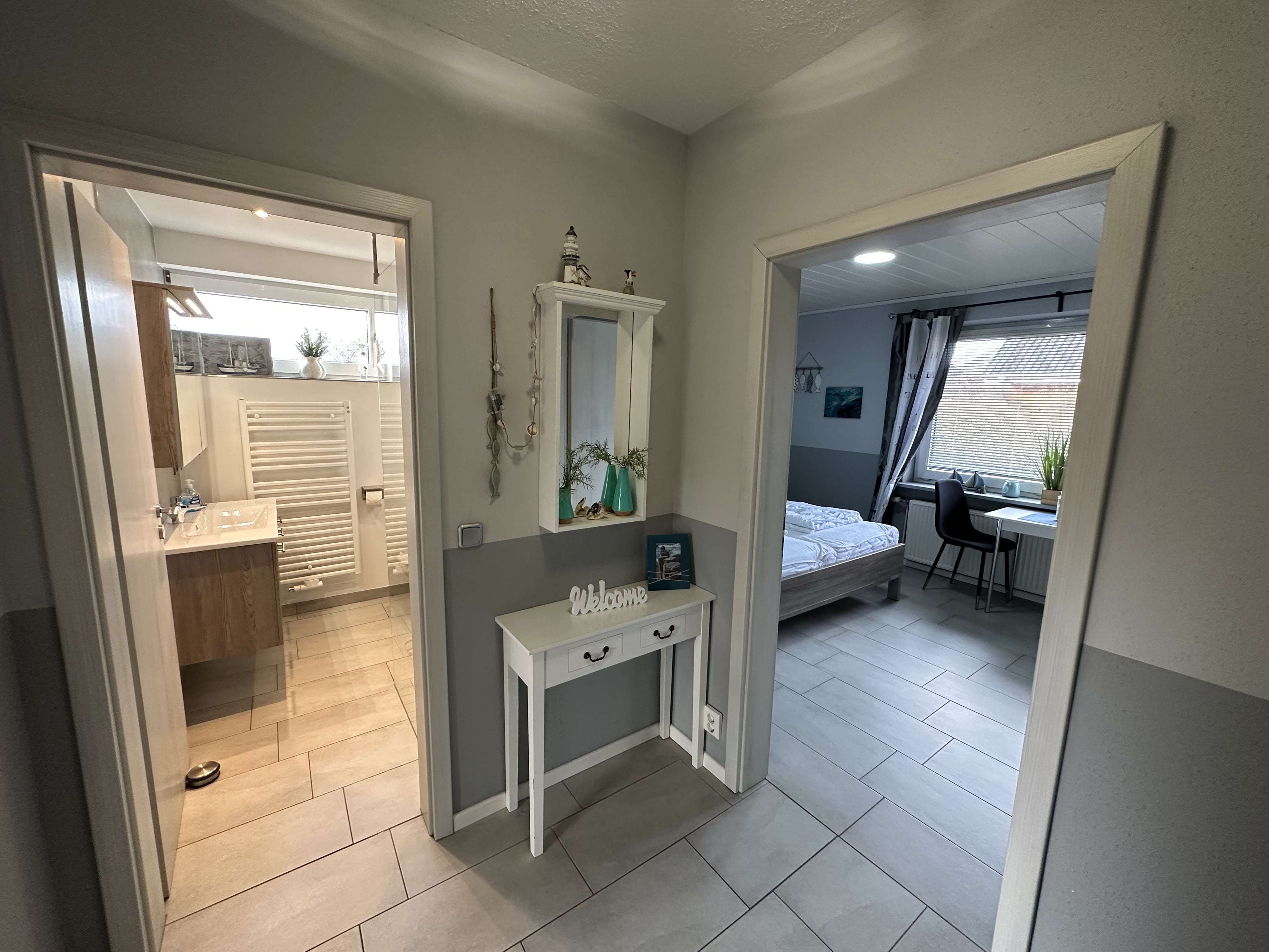 Immobilie in Bosbüll - Mehrfamilienhaus bei Dagebüll - 3 Wohneinheiten unter einem Dach vereint mit großer Doppelgarage.  - Bild 3