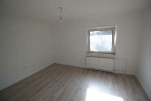 Duisburg- Beeckerwerth, sanierte schöne 3 Zimmer Wohnung im 3- Familienhaus – Siebengebirgsstraße 16, 47139 Beeckerwerth, Duisburg – Vorschaubild 3