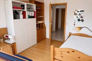 Attraktive 5-Zimmer-Wohnung in der Karlsruher Nordstadt - hell mit freiem Blick ins Grüne – Die vollständige Adresse der Immobilie erhältst du vom Anbieter., 76149 Nordstadt, Karlsruhe – Vorschaubild 8