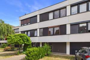 Gepflegtes Reihenmittelhaus mit Garage in ruhiger Lage von Köln-Dellbrück – Die vollständige Adresse der Immobilie erhältst du vom Anbieter., 51069 Dellbrück, Köln – Vorschaubild 2