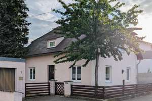 Seltene Gelegenheit nahe Ingolstadt: Freistehendes Haus mit Garten & Garage – Karlstraße 5, 85139 Wettstetten – Vorschaubild 2